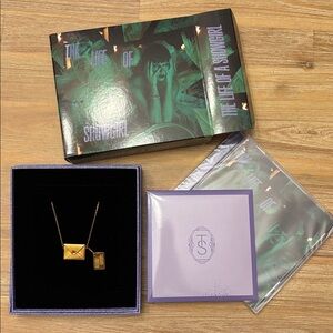 Taylor Swift The Life of a Showgirl It's Rapturous deluxe box cd